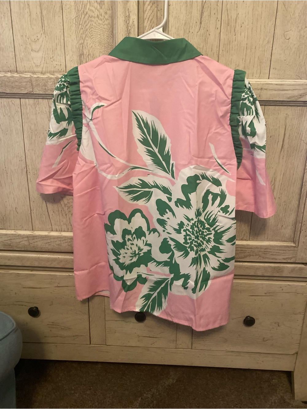 Women’s Floral Pink & Green Button-Up Top - Picture 3 of 3